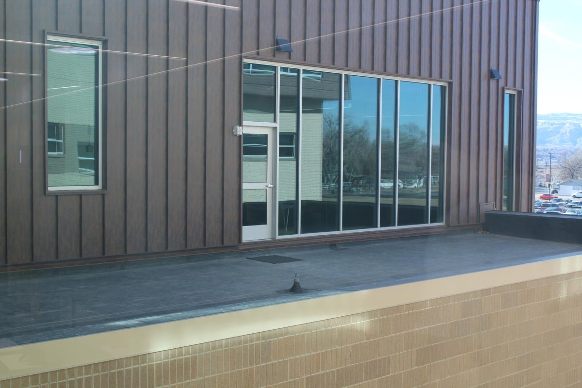 Unfinished balcony located next to the GJHS library originally meant for students to lounge and read with teacher supervision. The balcony was never finished in order to meet time and budget constraints.