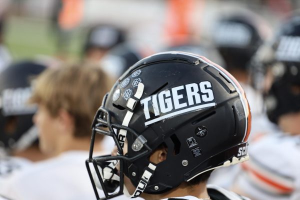 Above are the old GJHS football helmets, which are the Schutt F7 model. They are soon to be replaced by the new Riddell Axiom helmets provided by the Broncos.