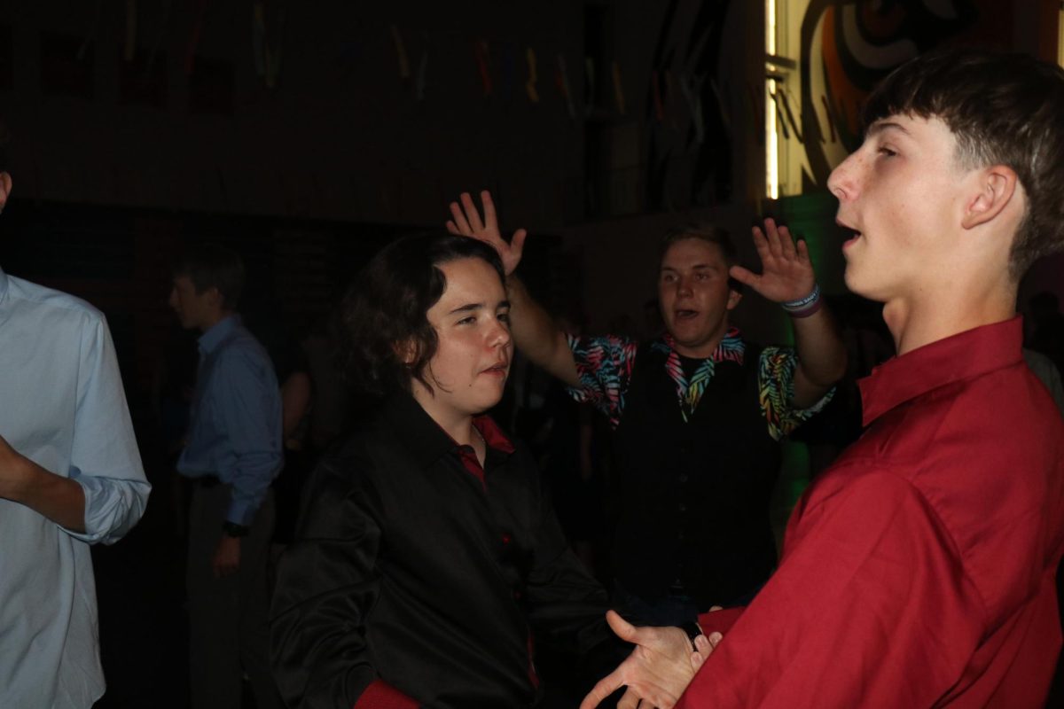 Hoco Photo 9